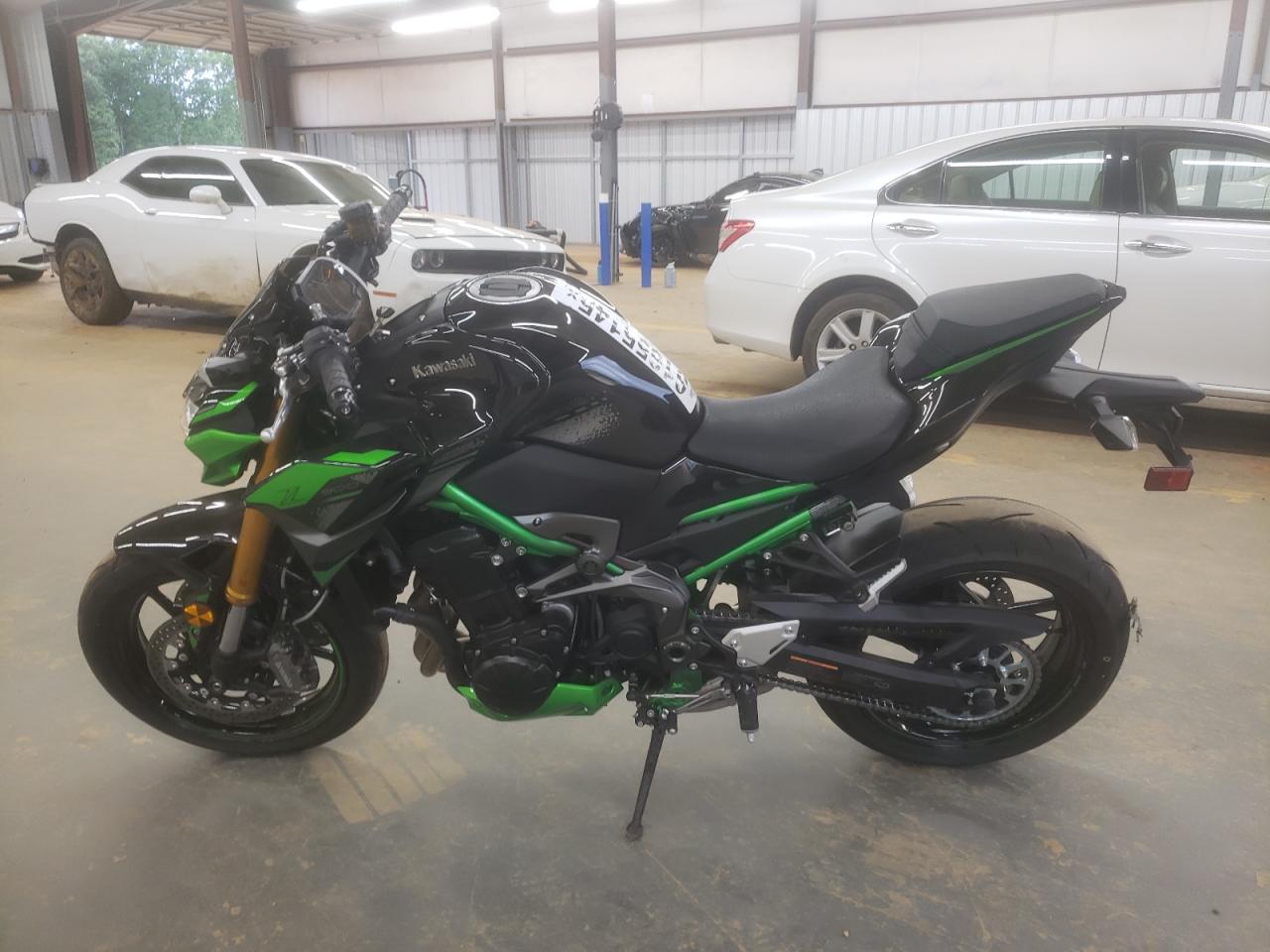 2024 Kawasaki Zr900 M - Фото 3