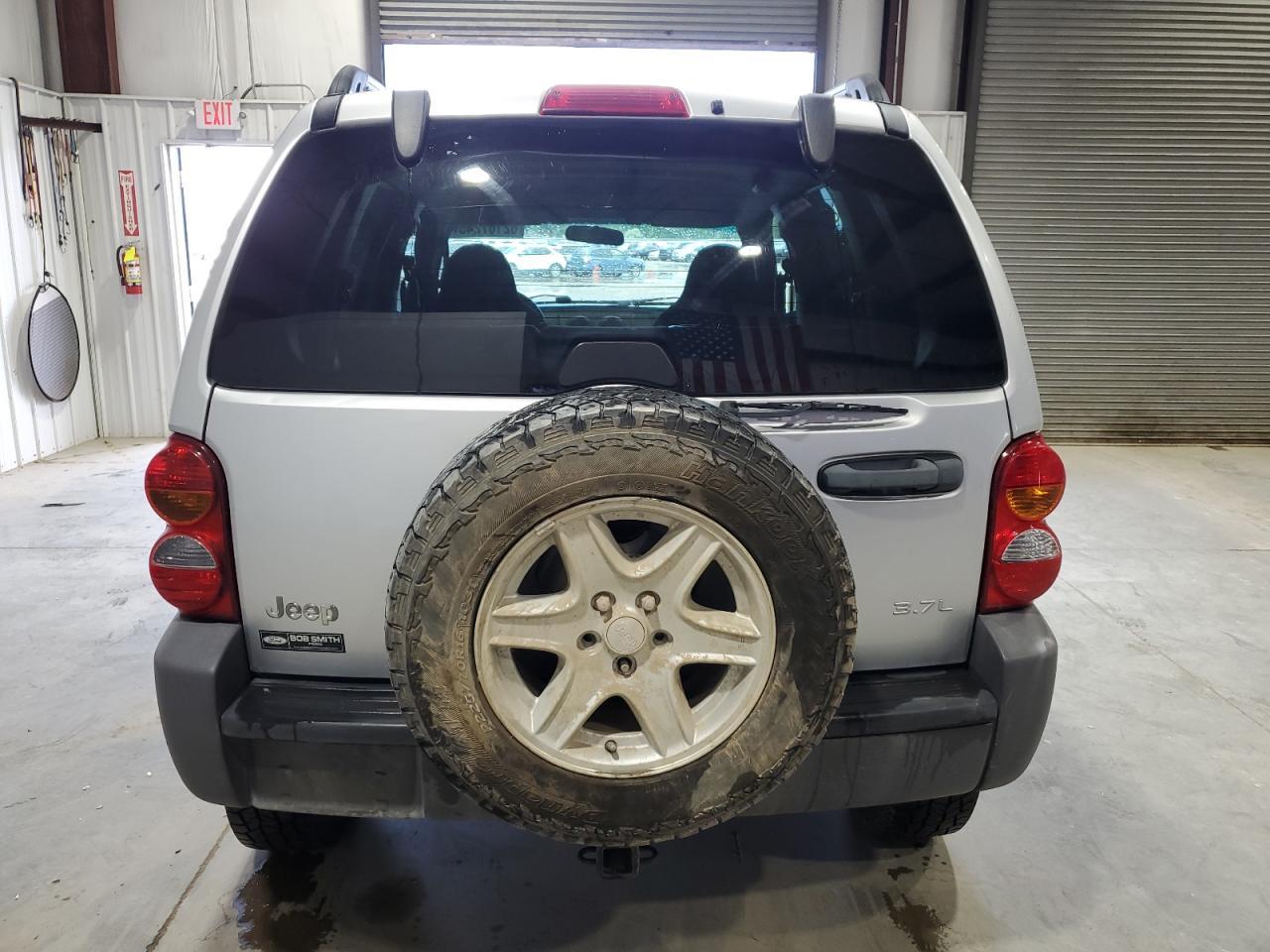 2004 Jeep Liberty Sport - Фото 6