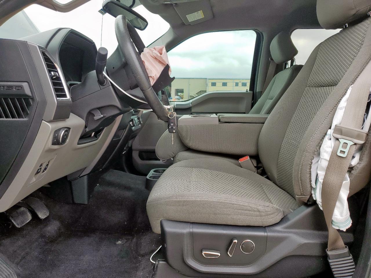 2015 Ford F150 Supercrew - Фото 7