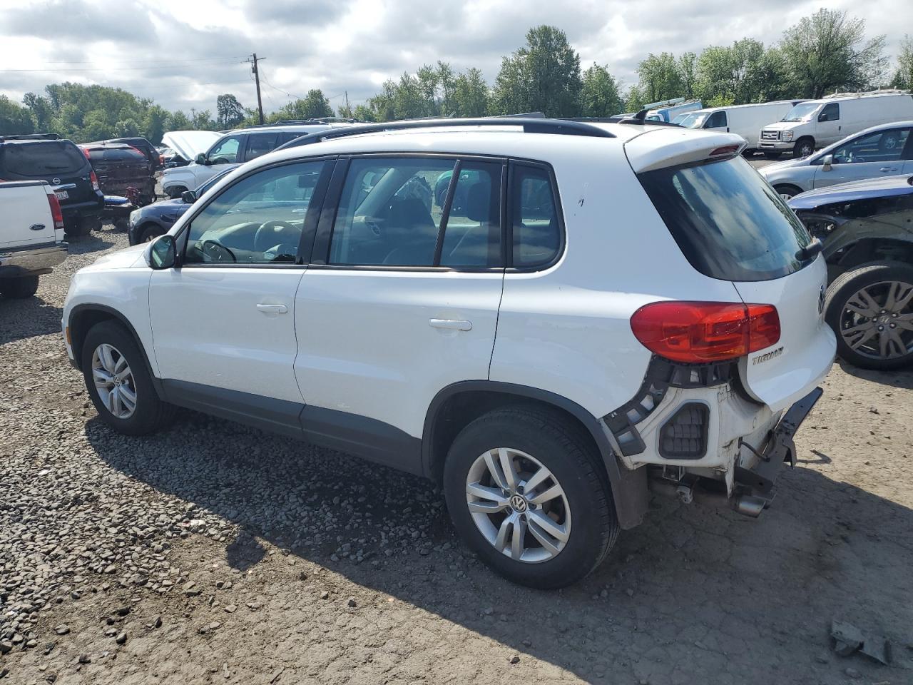 2017 Volkswagen Tiguan S - Image 2
