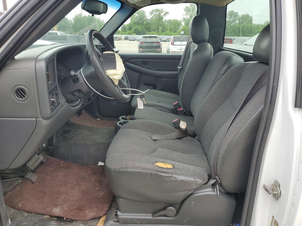 2005 GMC New Sierra C1500 - Фото 7
