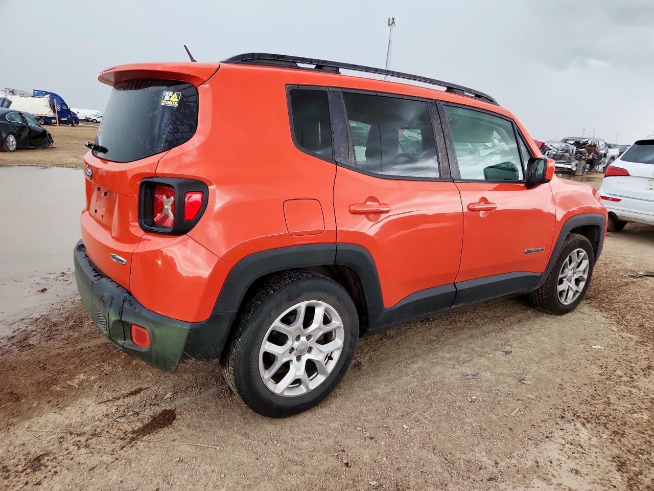 2015 Jeep Renegade Latitude - Фото 3