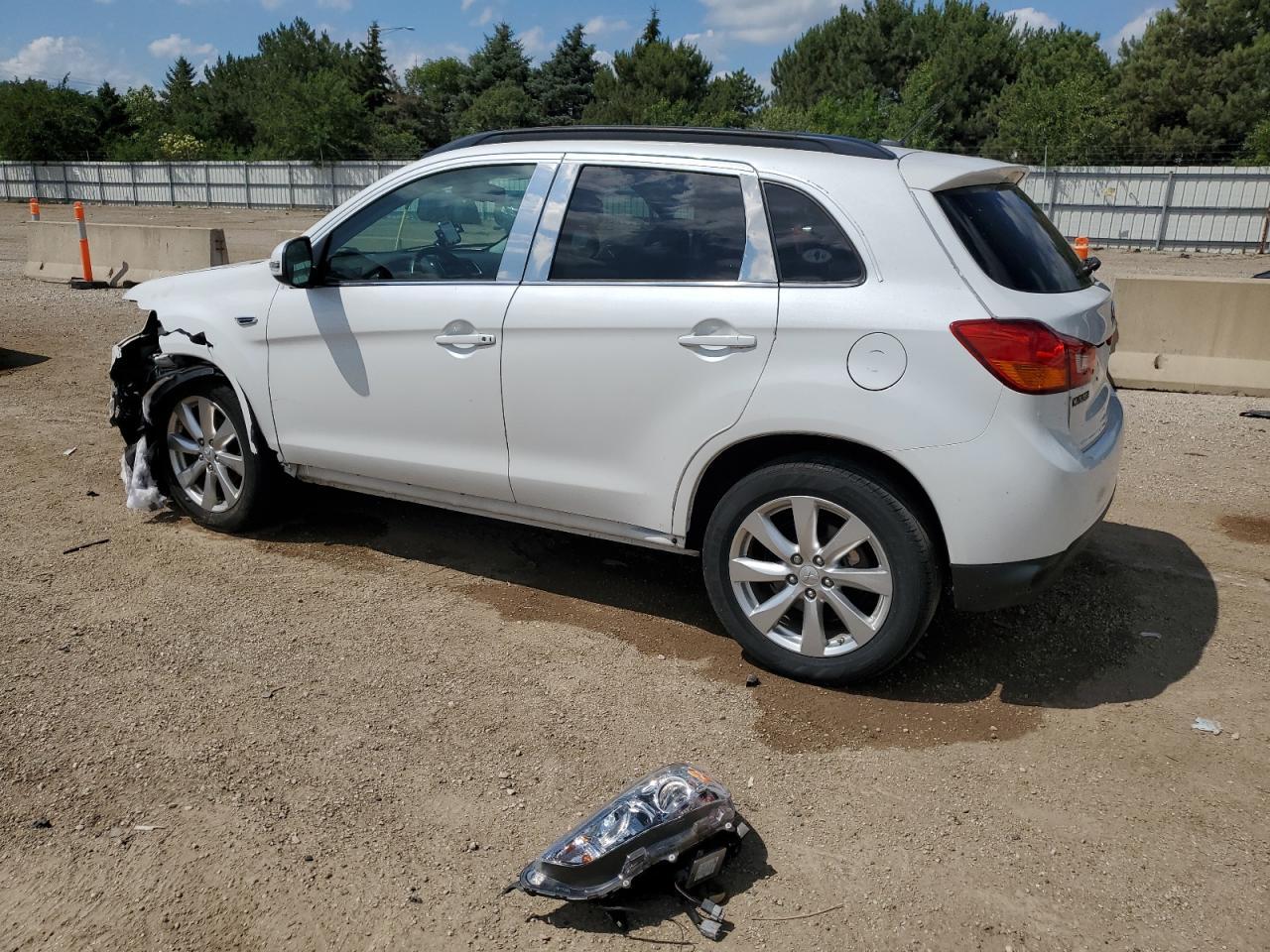 2015 Mitsubishi Outlander Sport Se - Фото 2