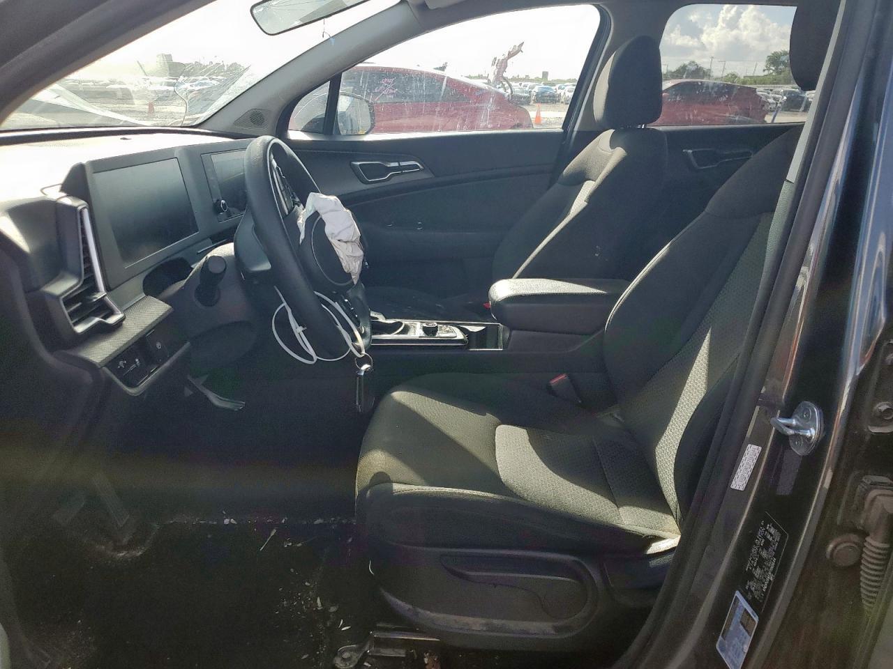 2023 Kia Sportage Lx - Image 7