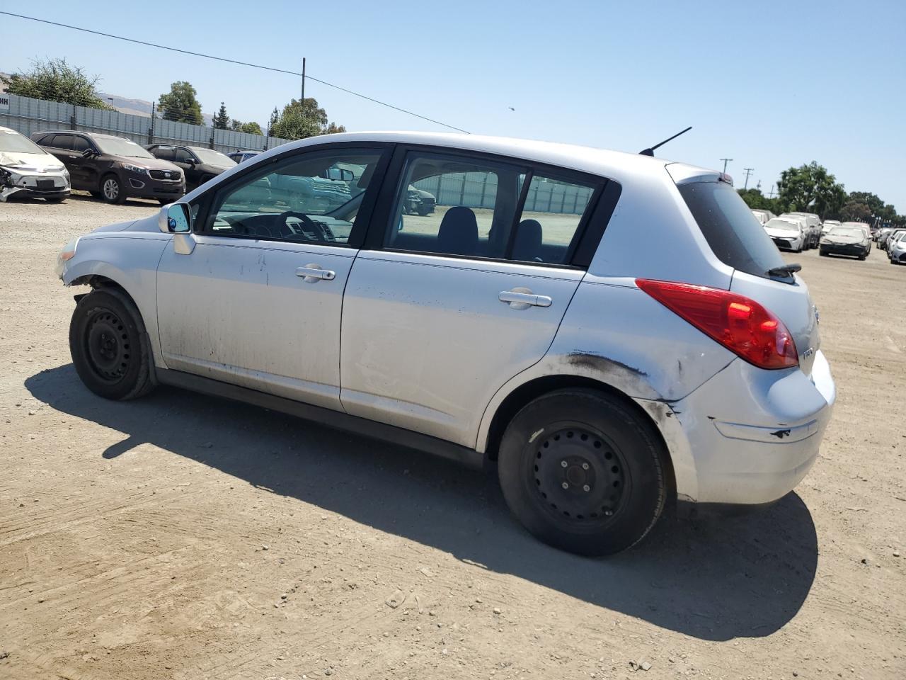 2008 Nissan Versa S - Фото 2