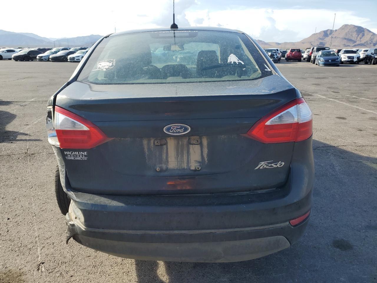 2015 Ford Fiesta S - Фото 6