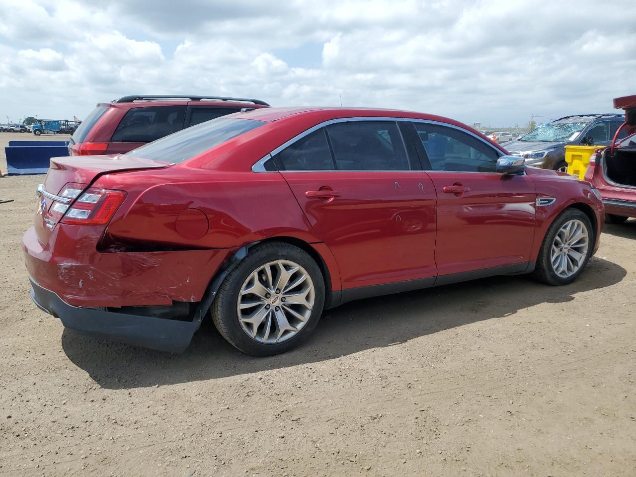 2015 Ford Taurus Limited - Image 3
