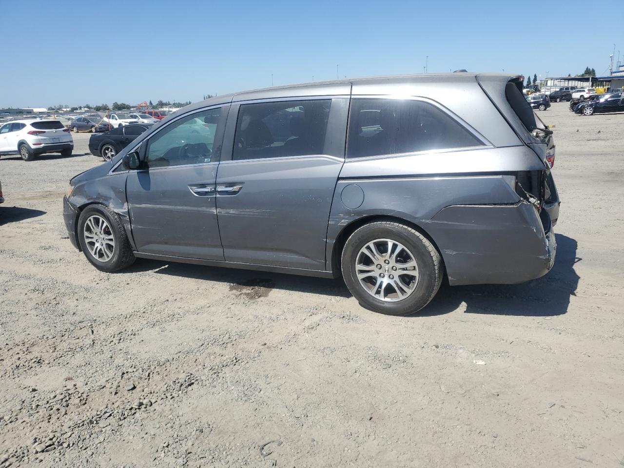 2013 Honda Odyssey Exl - Image 2