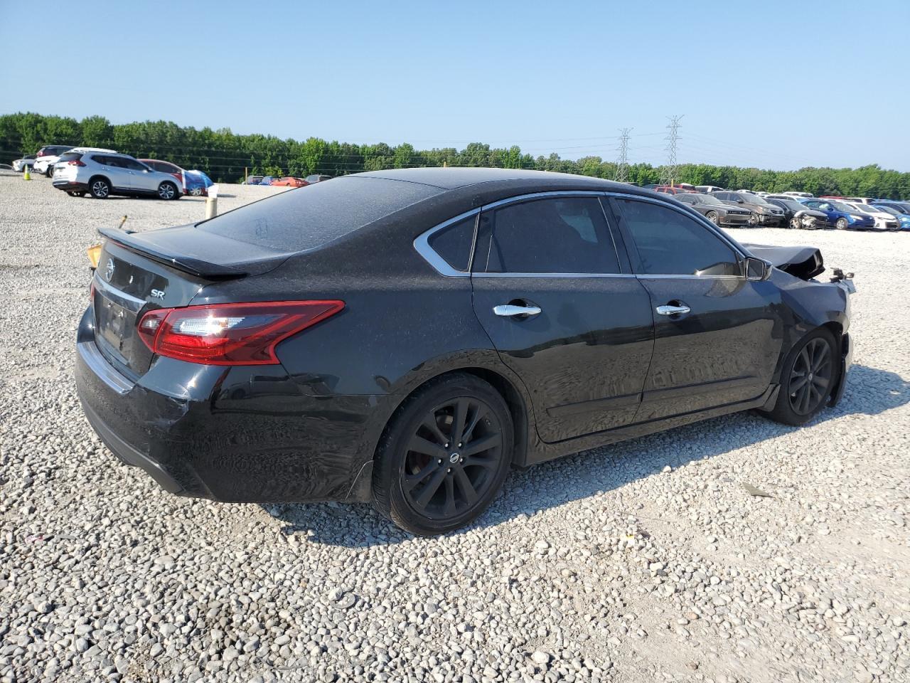 2017 Nissan Altima 2.5 - Image 3