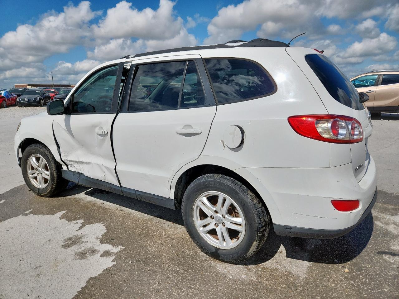 2010 Hyundai Santa Fe Gls - Image 2