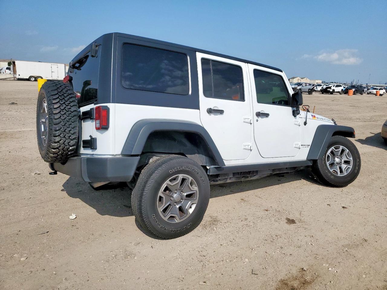 2018 Jeep Wrangler Unlimited Rubicon - Image 3