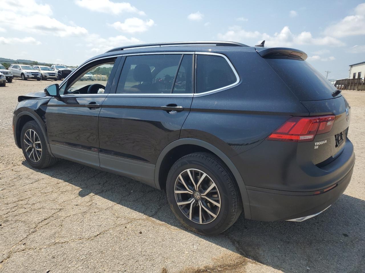 2019 Volkswagen Tiguan Se - Фото 2