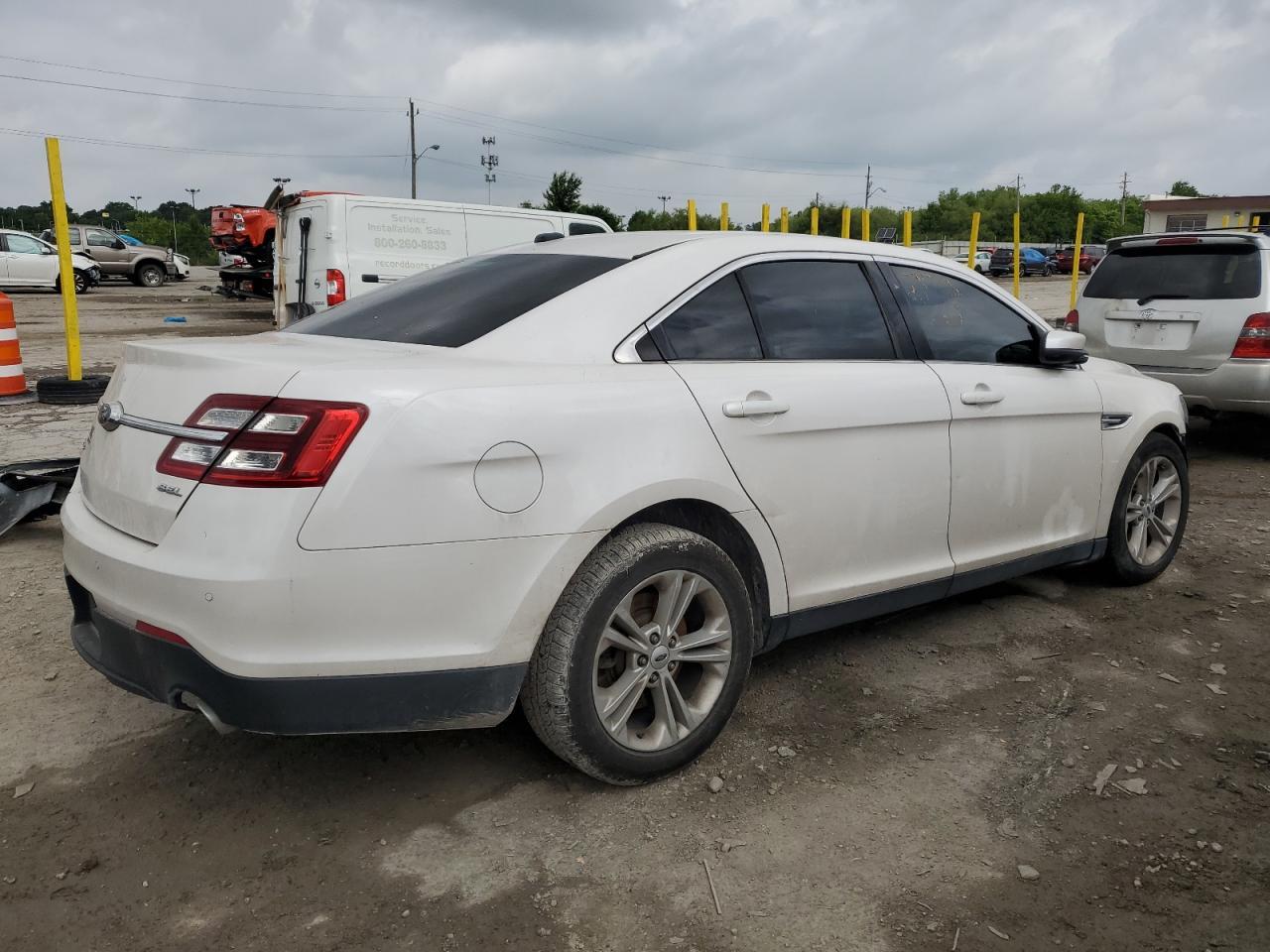 2016 Ford Taurus Sel - Image 3