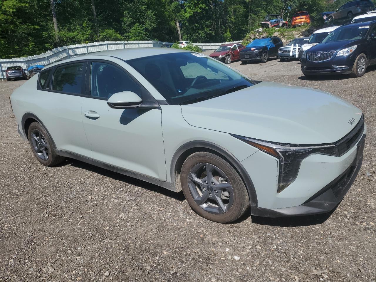 2025 Kia K4 Lx - Image 4