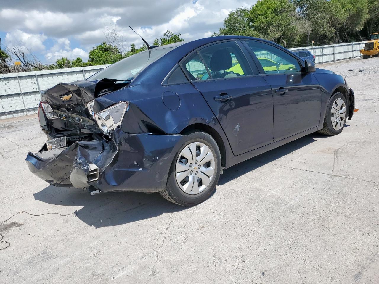 2014 Chevrolet Cruze Ls - Фото 3