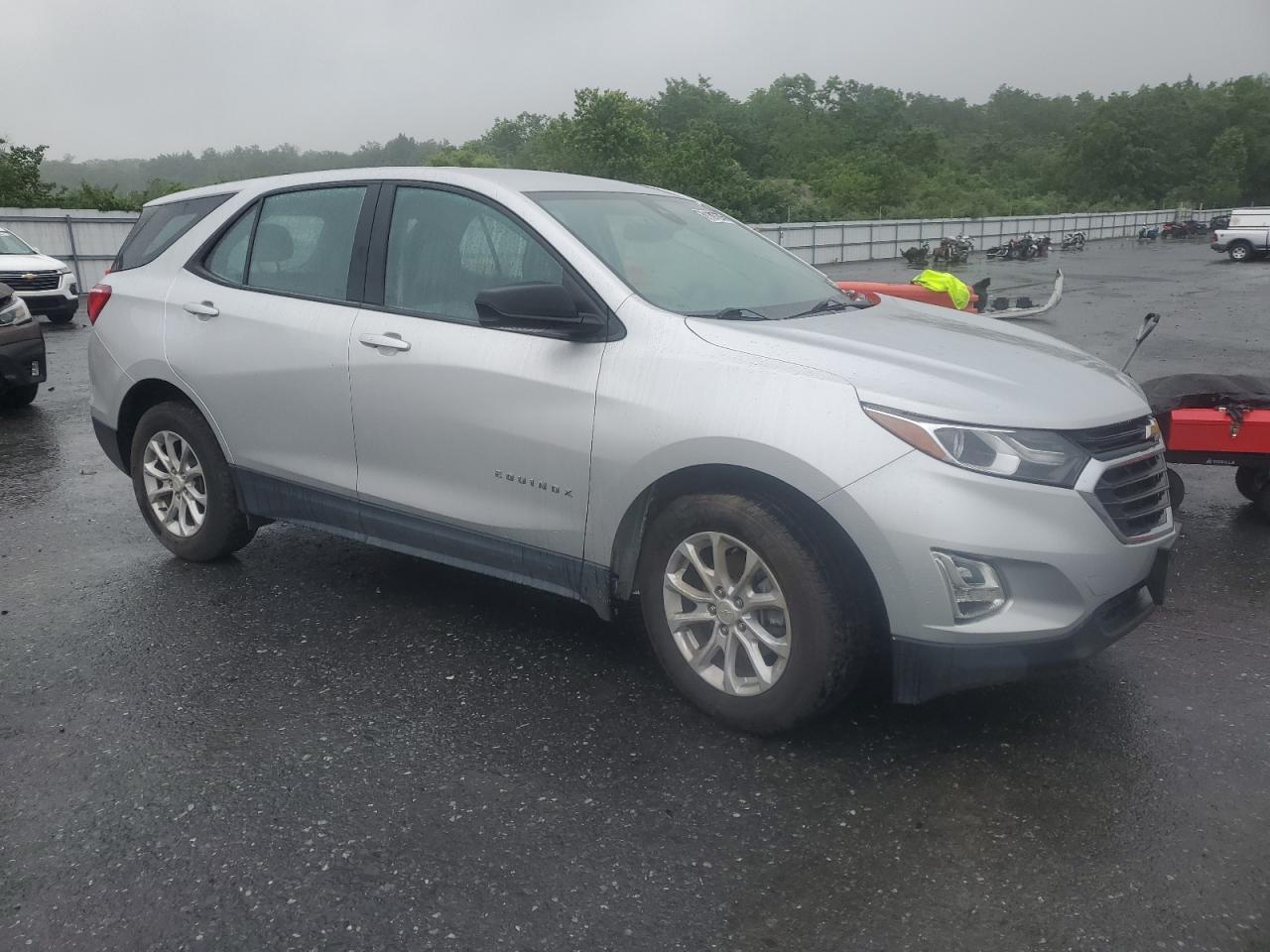 2020 Chevrolet Equinox Ls - Фото 4