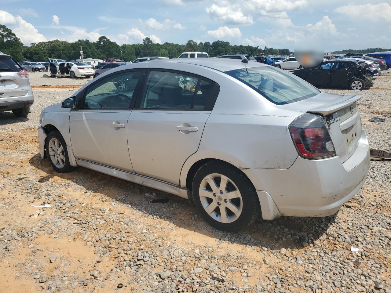 2012 Nissan Sentra 2.0 - Фото 2