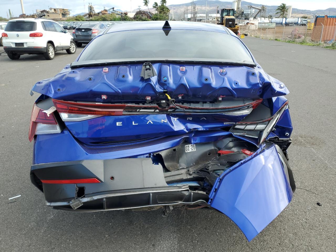 2024 Hyundai Elantra Limited - Image 6
