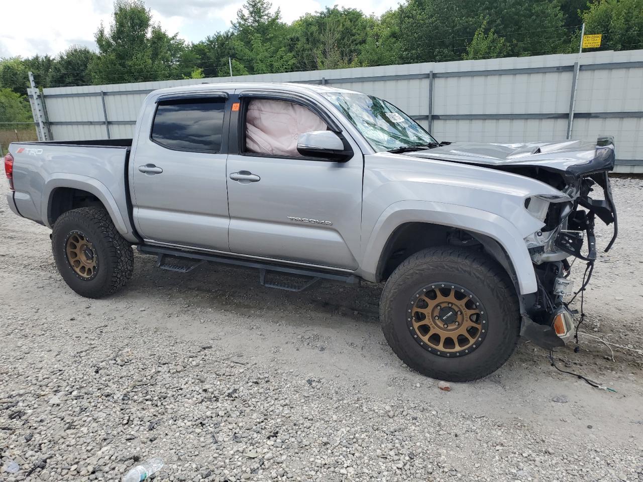 2019 Toyota Tacoma Double Cab - Фото 4