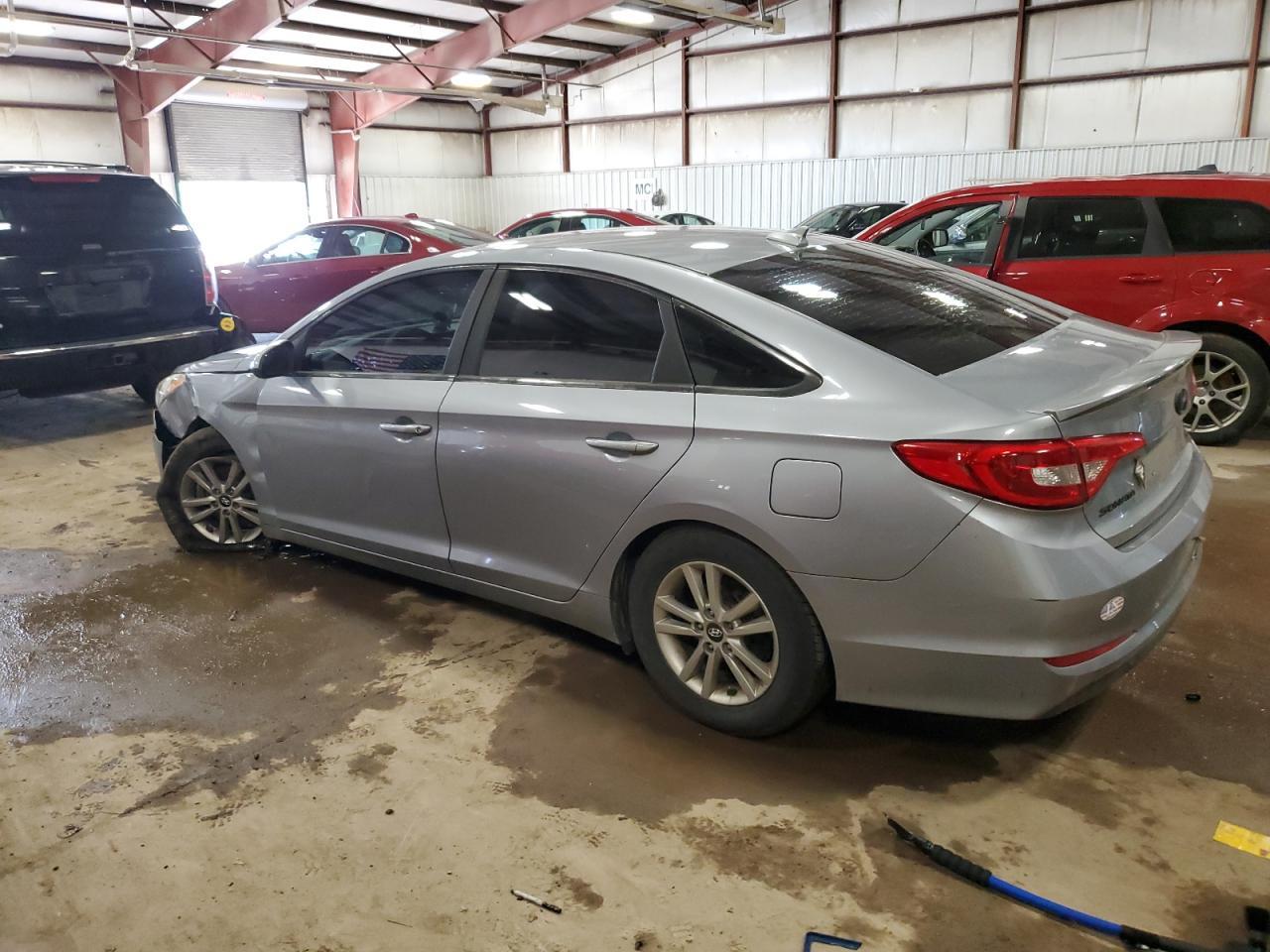 2015 Hyundai Sonata Se - Image 2