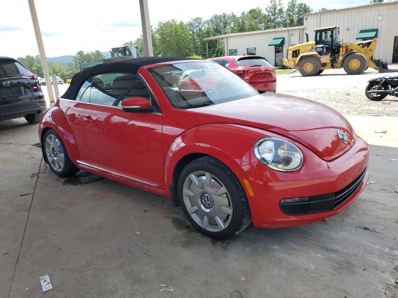 2015 Volkswagen Beetle 1.8T - Image 4