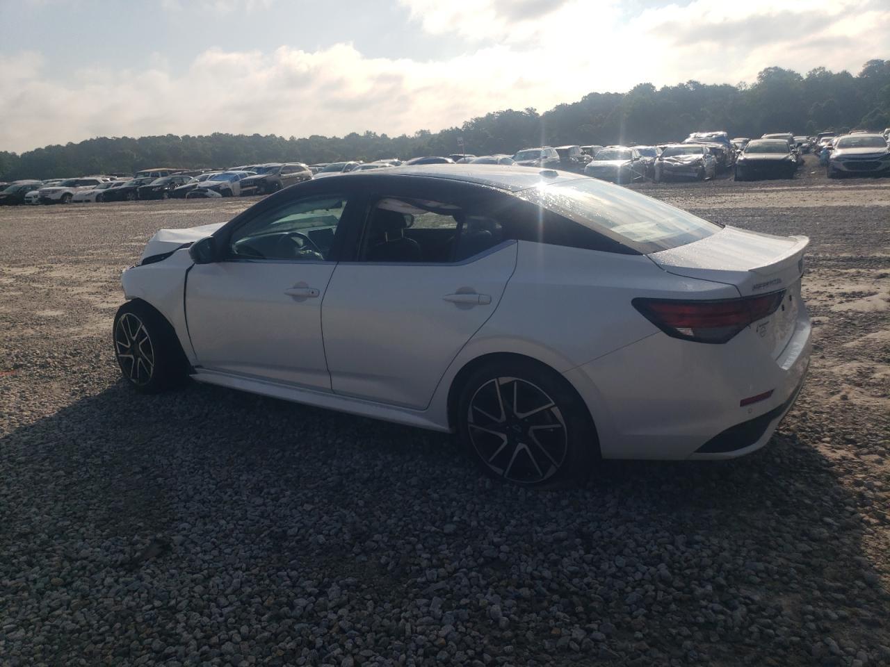 2025 Nissan Sentra Sr - Image 2