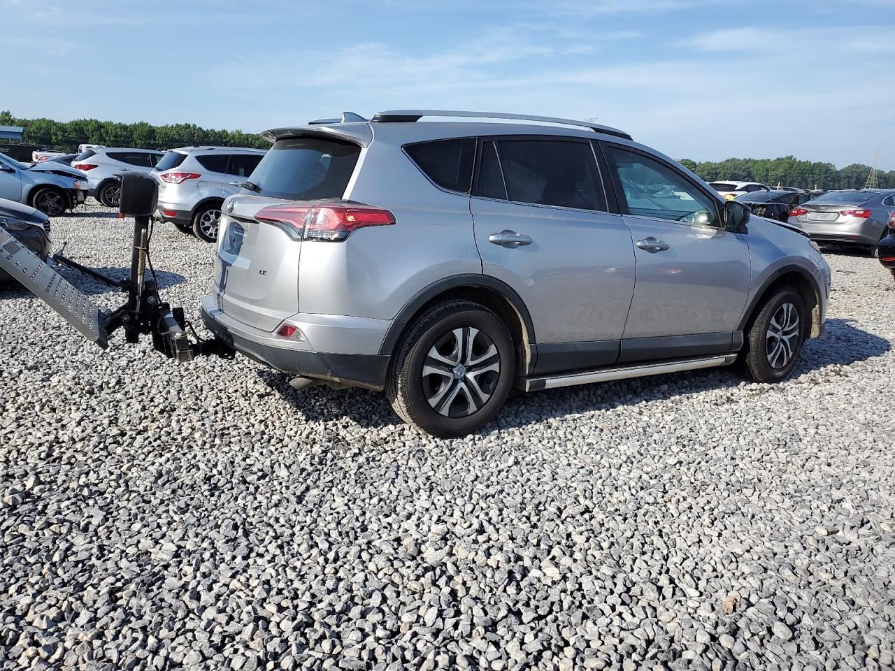 2016 Toyota Rav4 Le - Image 3