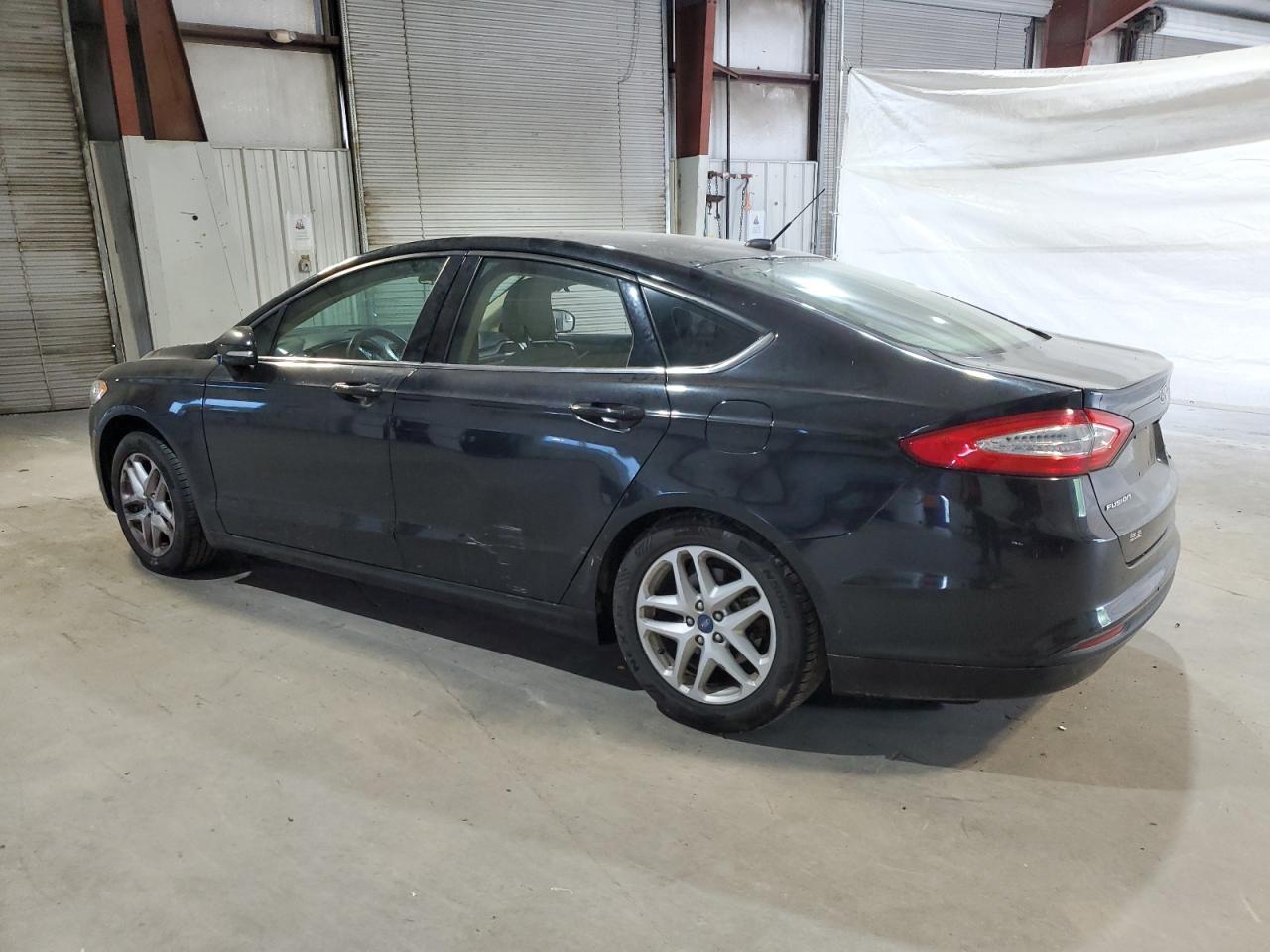 2014 Ford Fusion Se - Фото 2