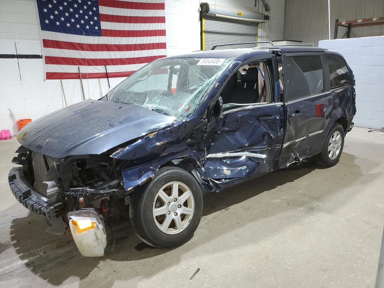 2012 Chrysler Town & Country Touring