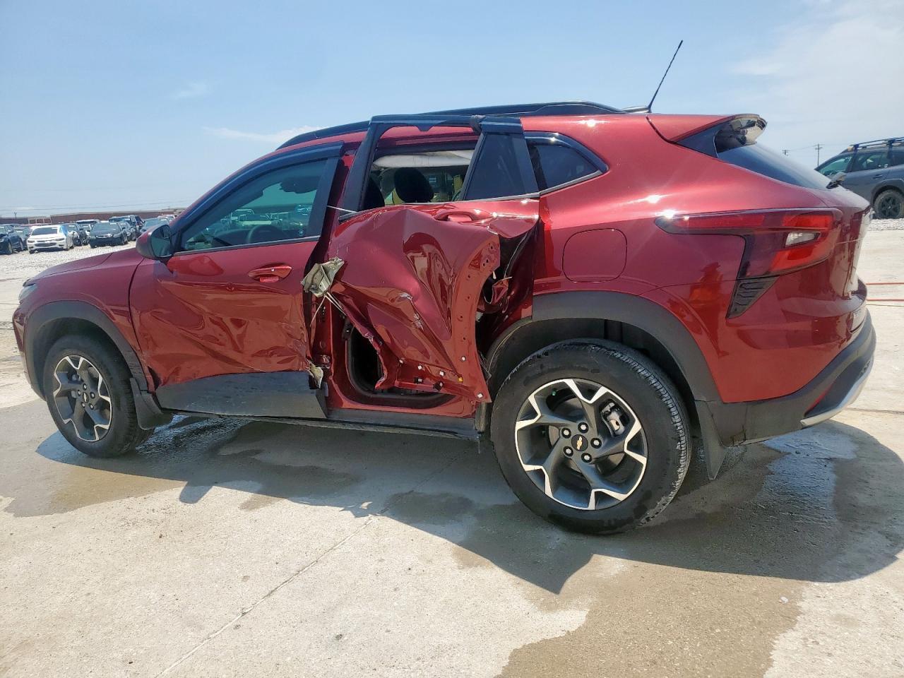 2025 Chevrolet Trax 1Lt - Фото 2