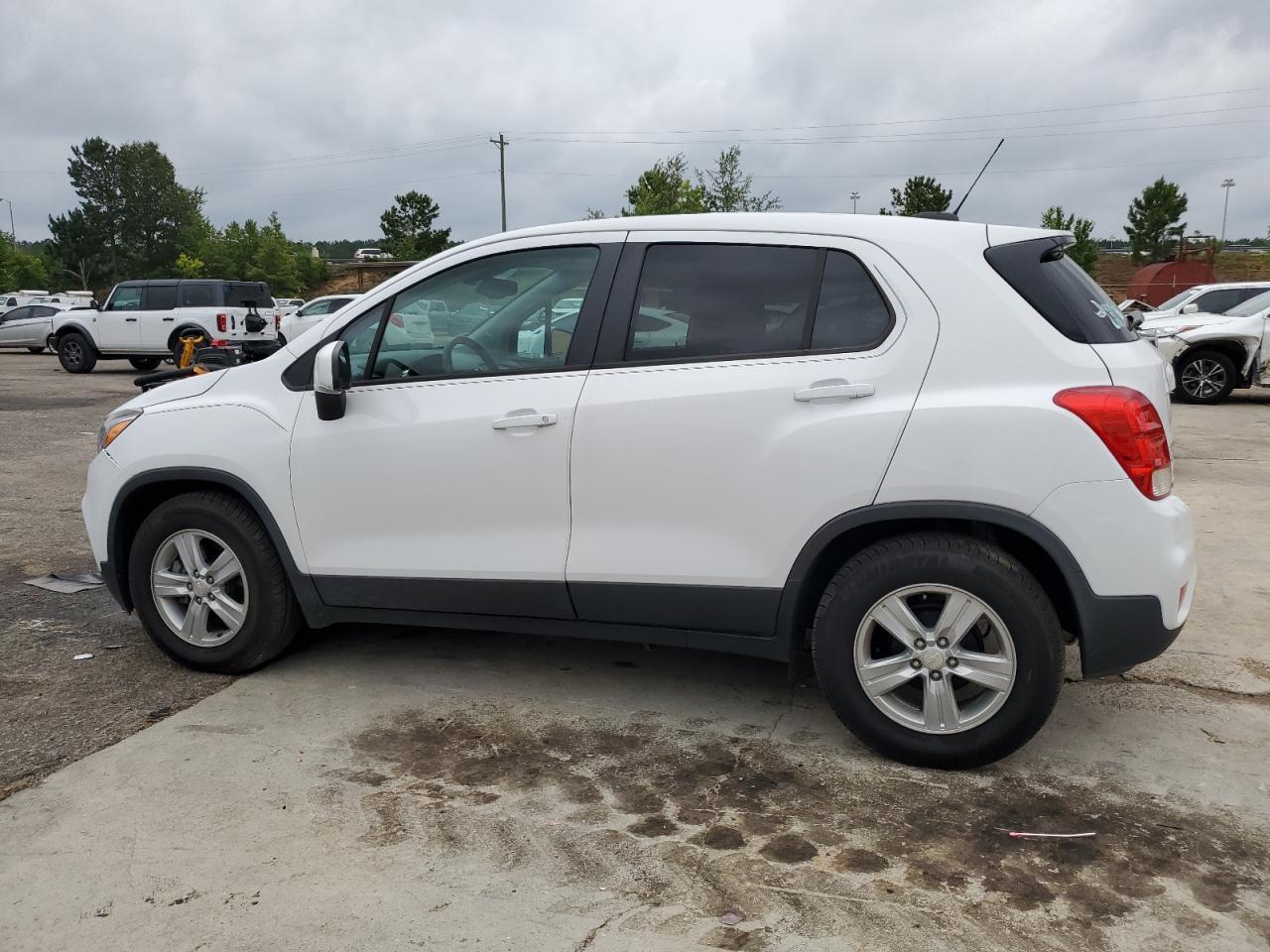 2020 Chevrolet Trax Ls - Фото 2