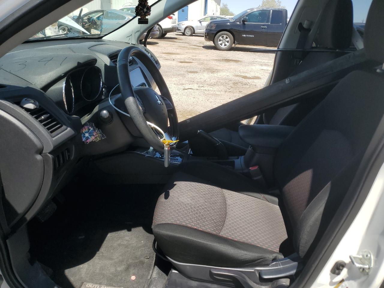 2019 Mitsubishi Outlander Sport Se - Фото 7