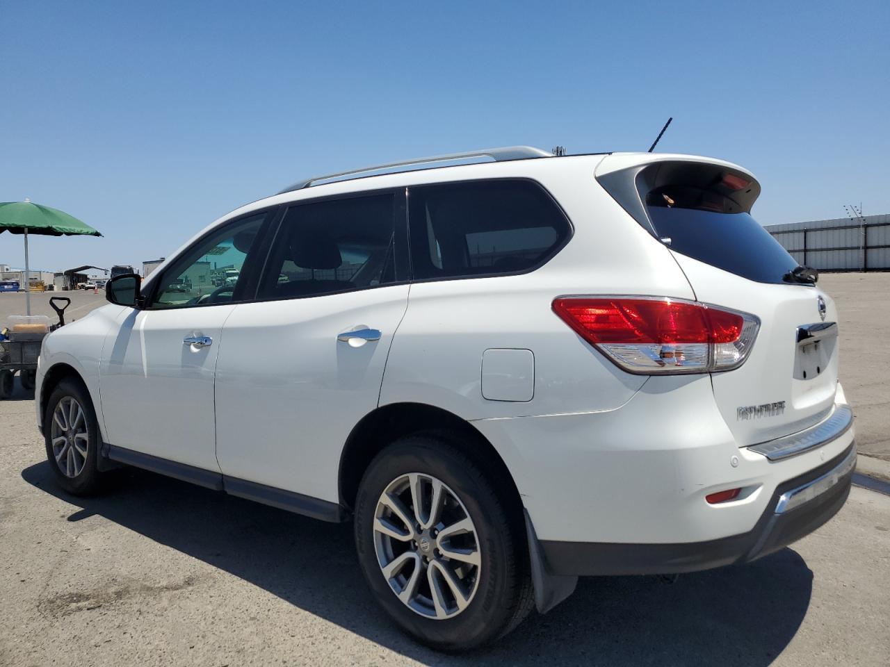 2013 Nissan Pathfinder S - Фото 2