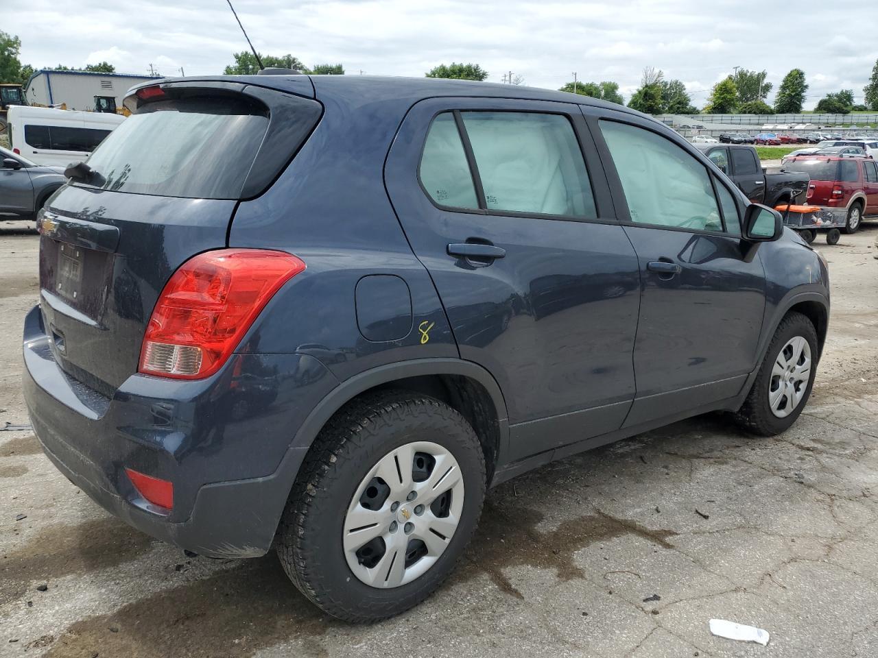 2018 Chevrolet Trax Ls - Фото 3