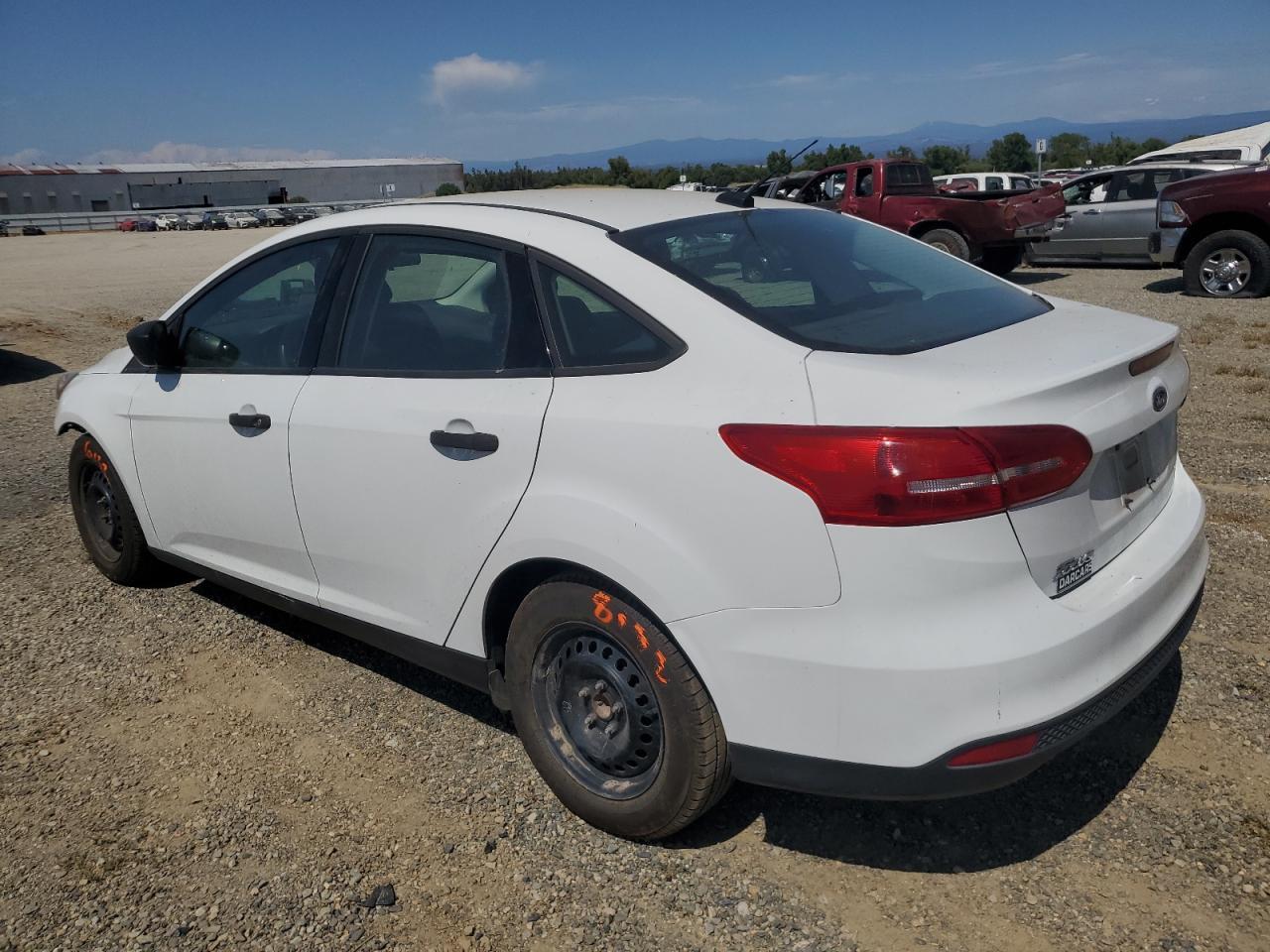 2017 Ford Focus S - Фото 2