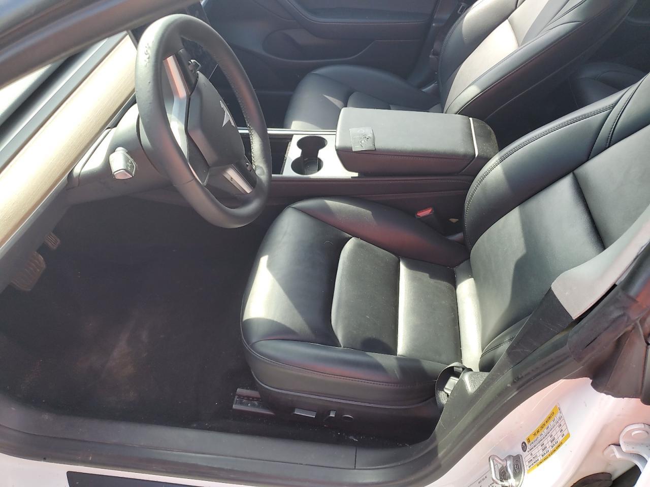 2023 Tesla Model 3 - Image 7