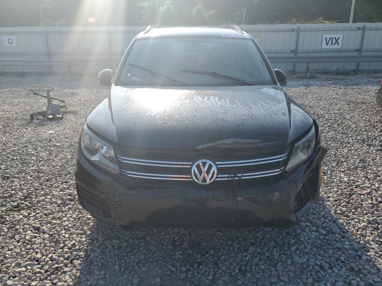 2017 Volkswagen Tiguan S - Фото 5