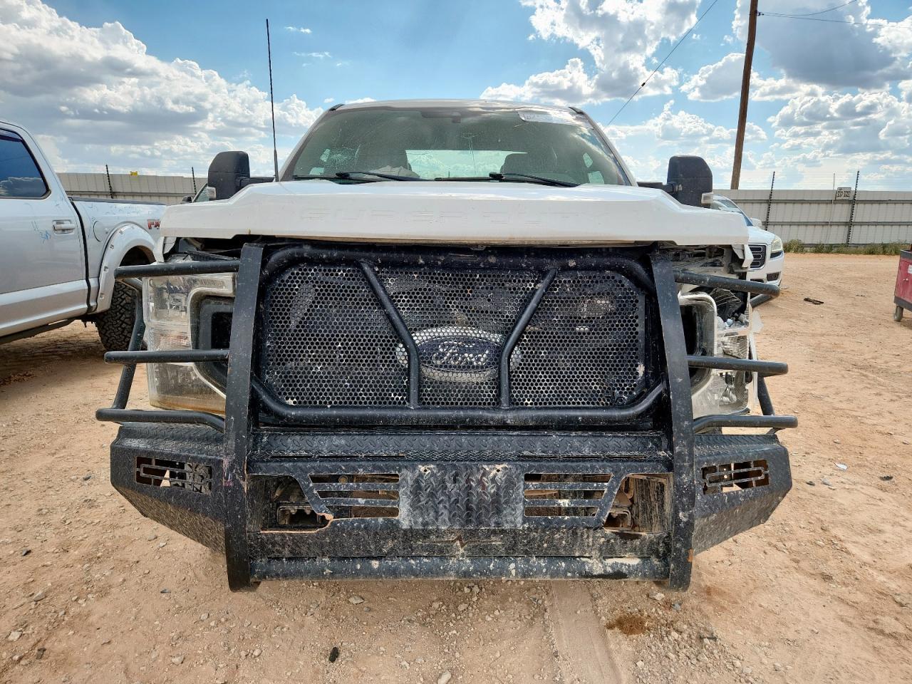 2022 Ford F250 Super Duty - Image 5