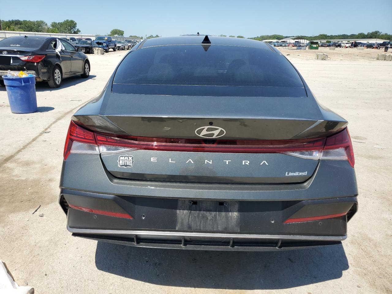 2024 Hyundai Elantra Limited - Image 6