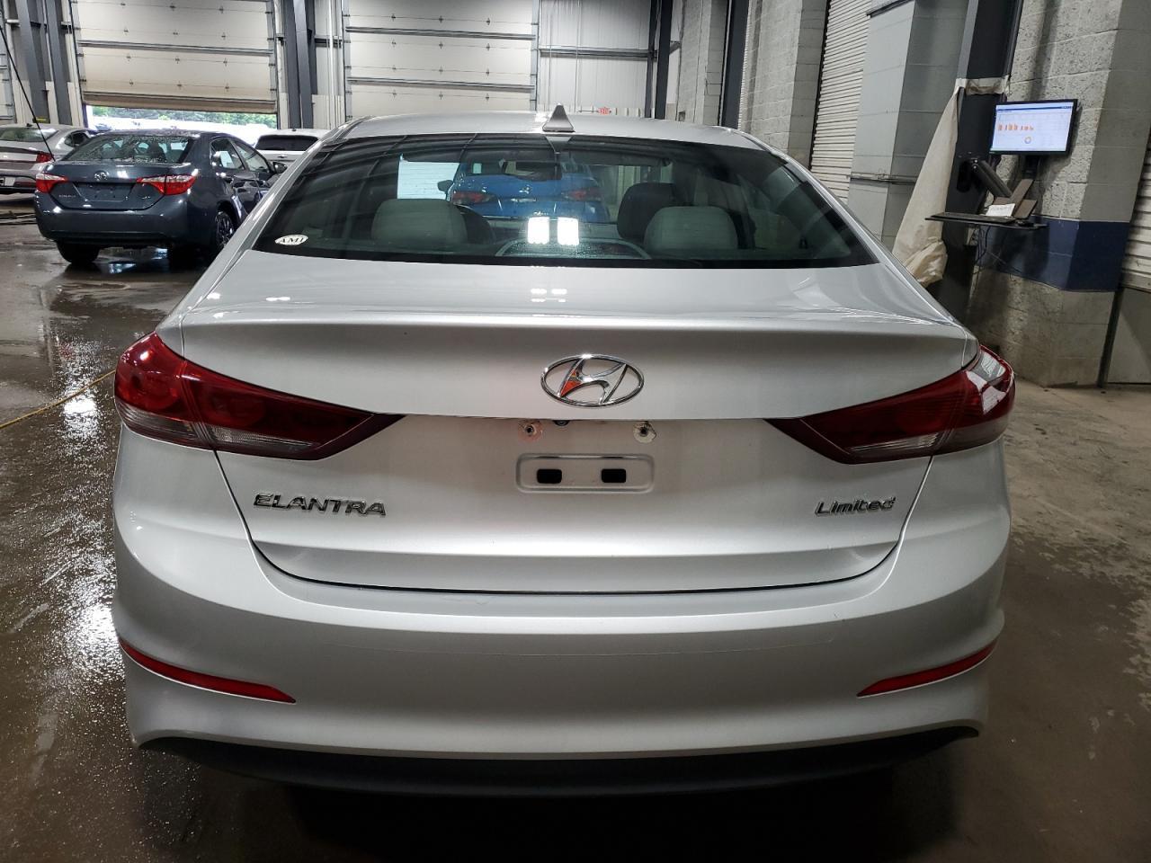 2017 Hyundai Elantra Limited - Фото 6