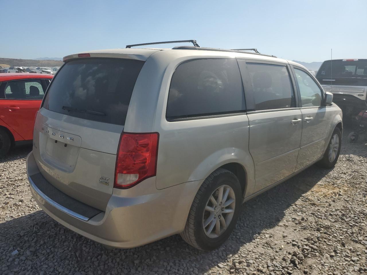 2014 Dodge Grand Caravan Sxt - Image 3