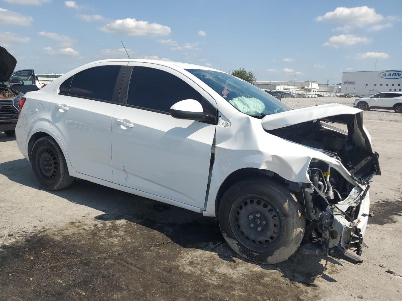 2017 Chevrolet Sonic Ls - Фото 7