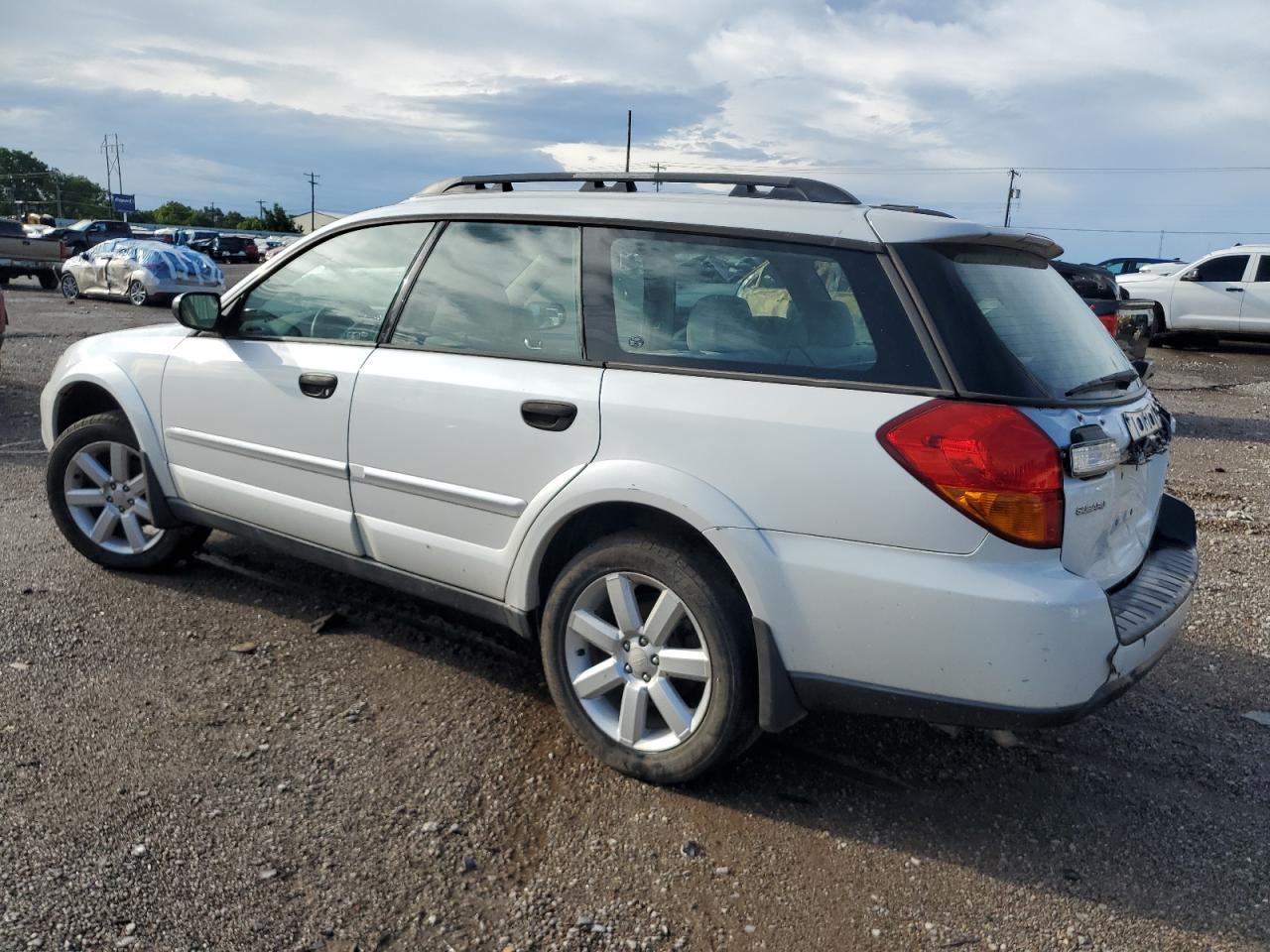 2006 Subaru Legacy Outback 2.5I - Фото 2