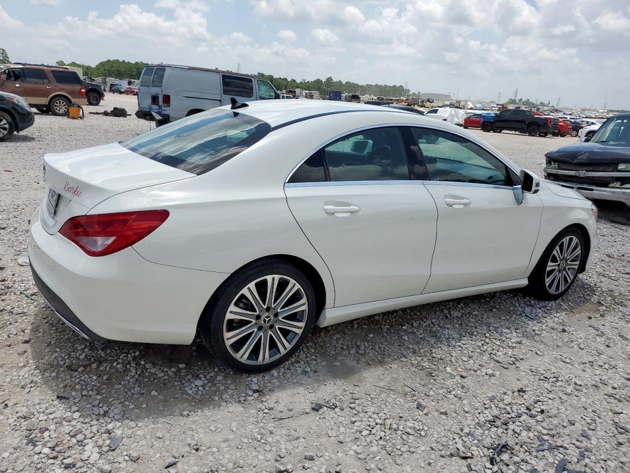 2018 Mercedes-Benz Cla 250 - Фото 3
