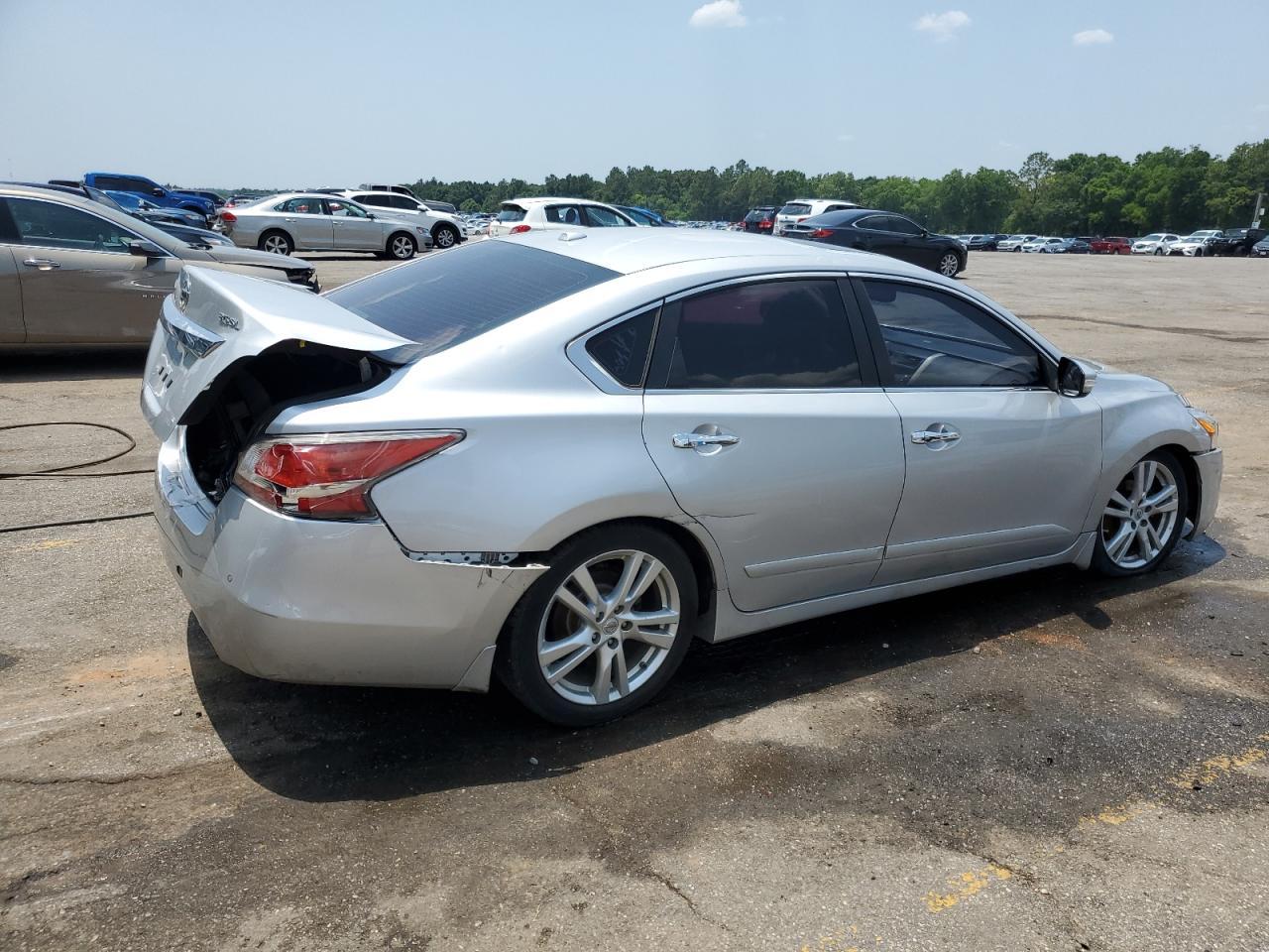 2015 Nissan Altima 3.5S - Фото 3