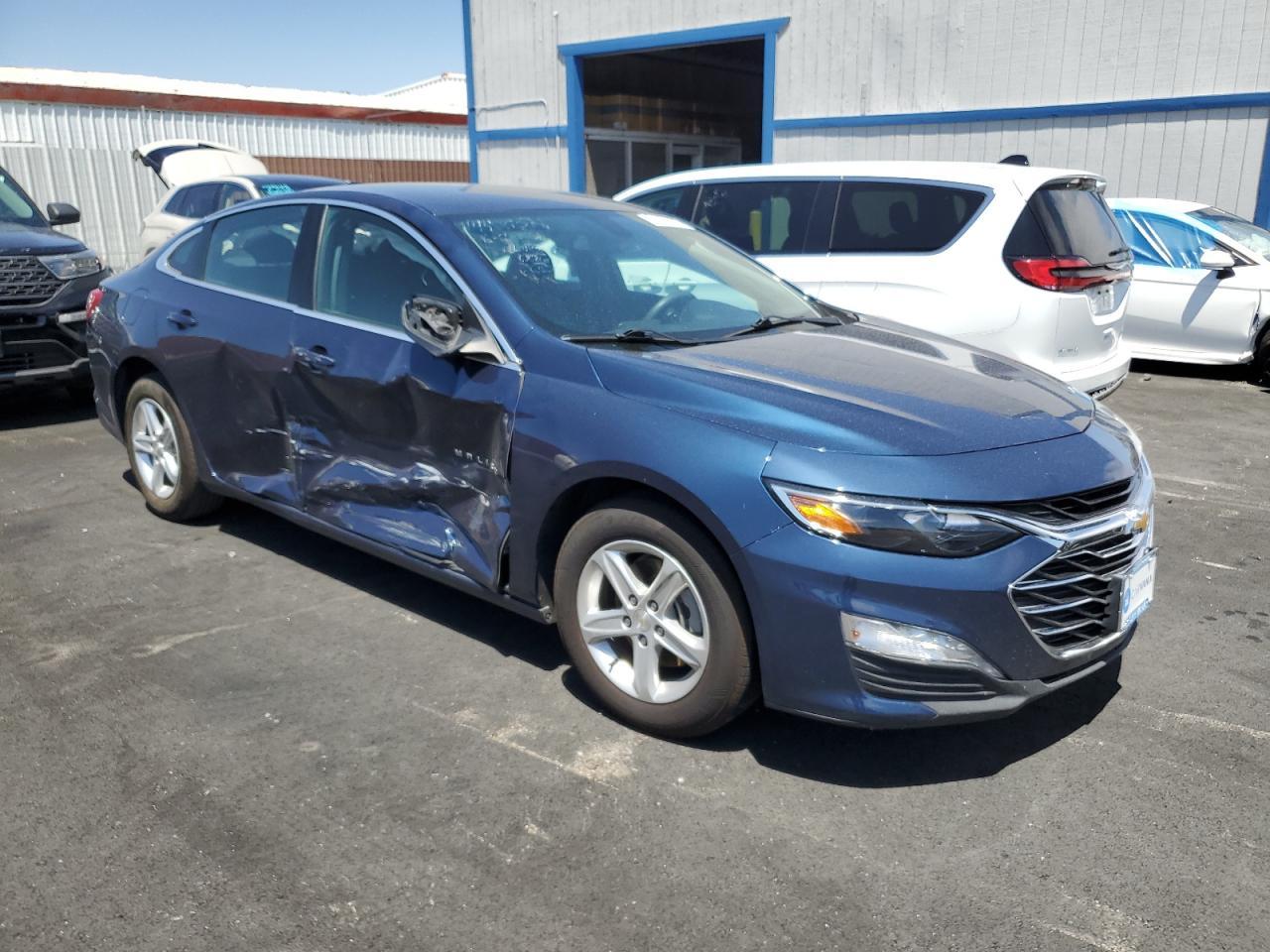 2022 Chevrolet Malibu Lt - Фото 4