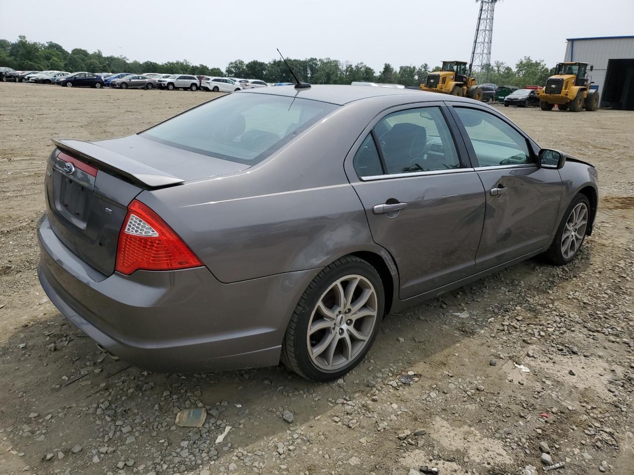 2011 Ford Fusion Se - Фото 3