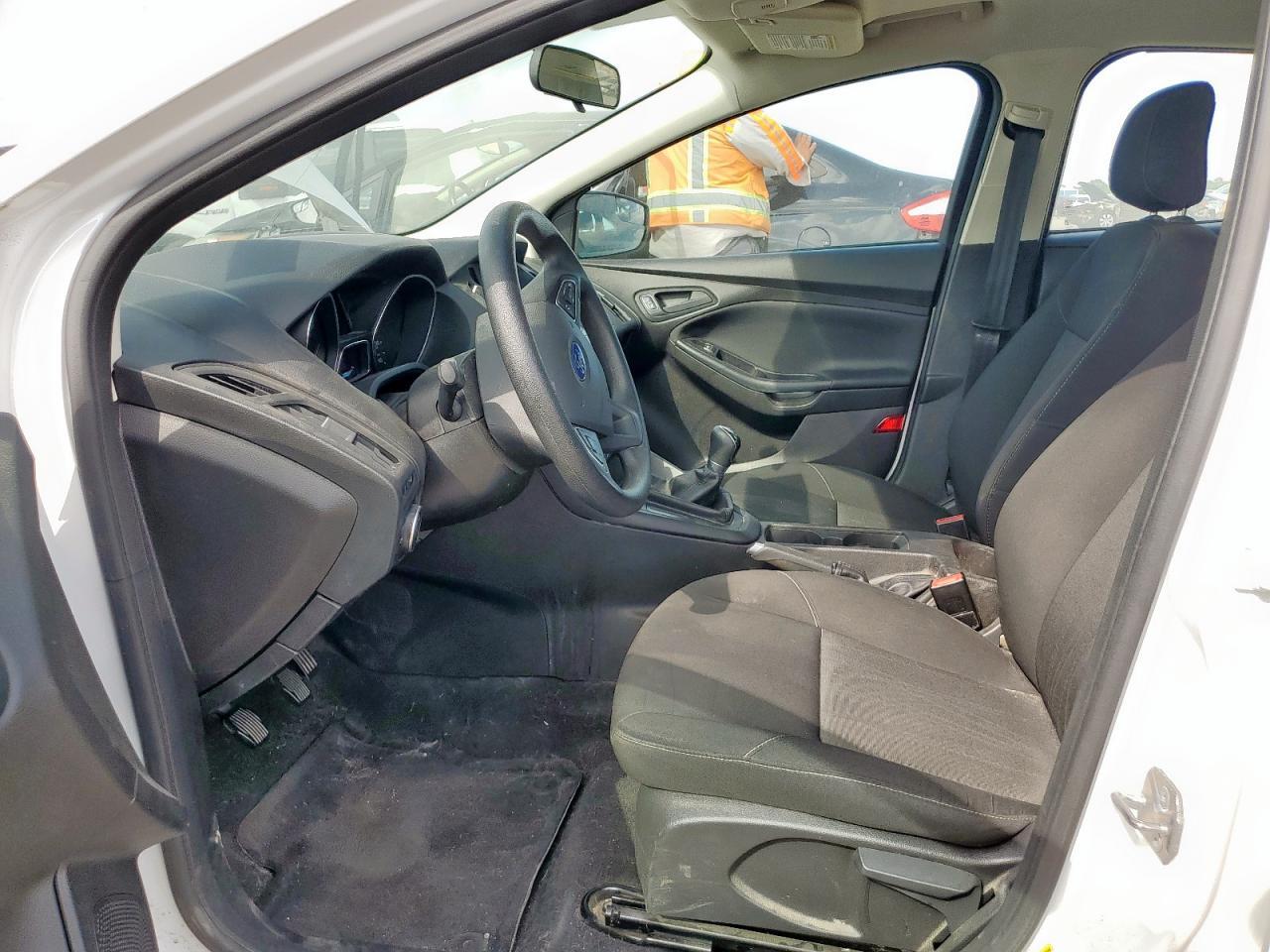 2016 Ford Focus S - Image 7