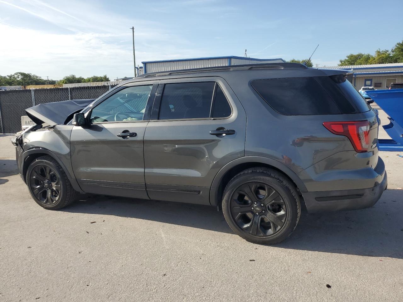 2019 Ford Explorer Sport - Фото 2
