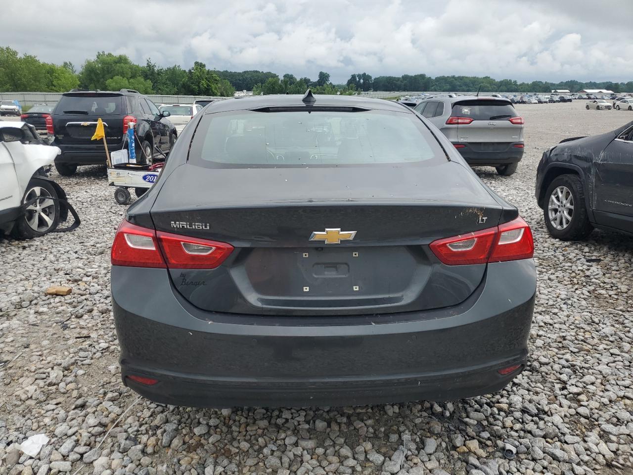 2017 Chevrolet Malibu Lt - Image 6